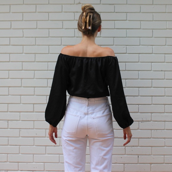 Off the shoulder long-sleeve bodysuit top - Picture 3 of 6